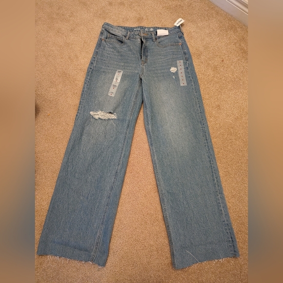 Old Navy Denim - Sky-hi wide leg old Navy jeans size 8